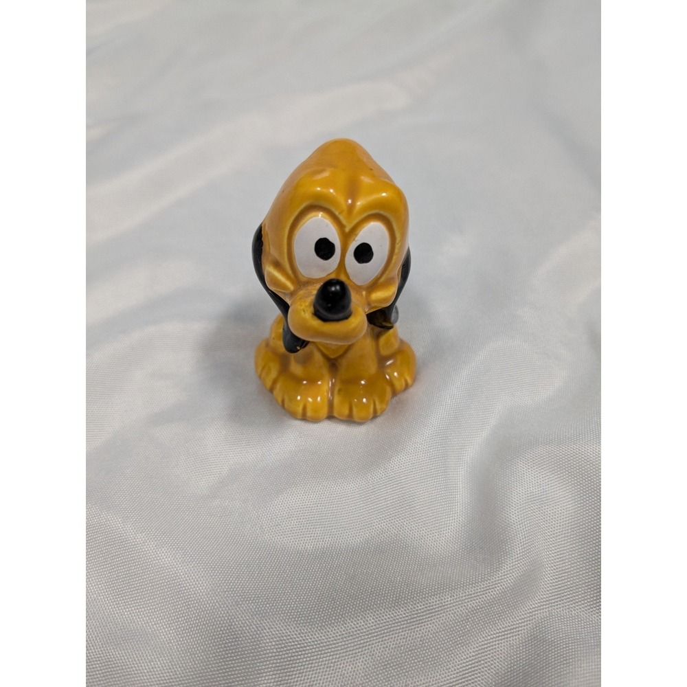 Ceramic Disney Pluto Figurine - Made In Japan‎ - About 2.25 Inches To 2.5 Inches